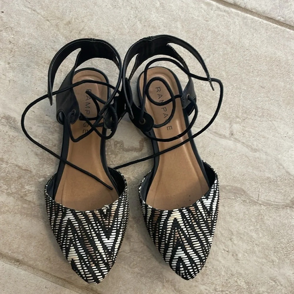 Rampage lace up pointy toe flats - Picture 4 of 5